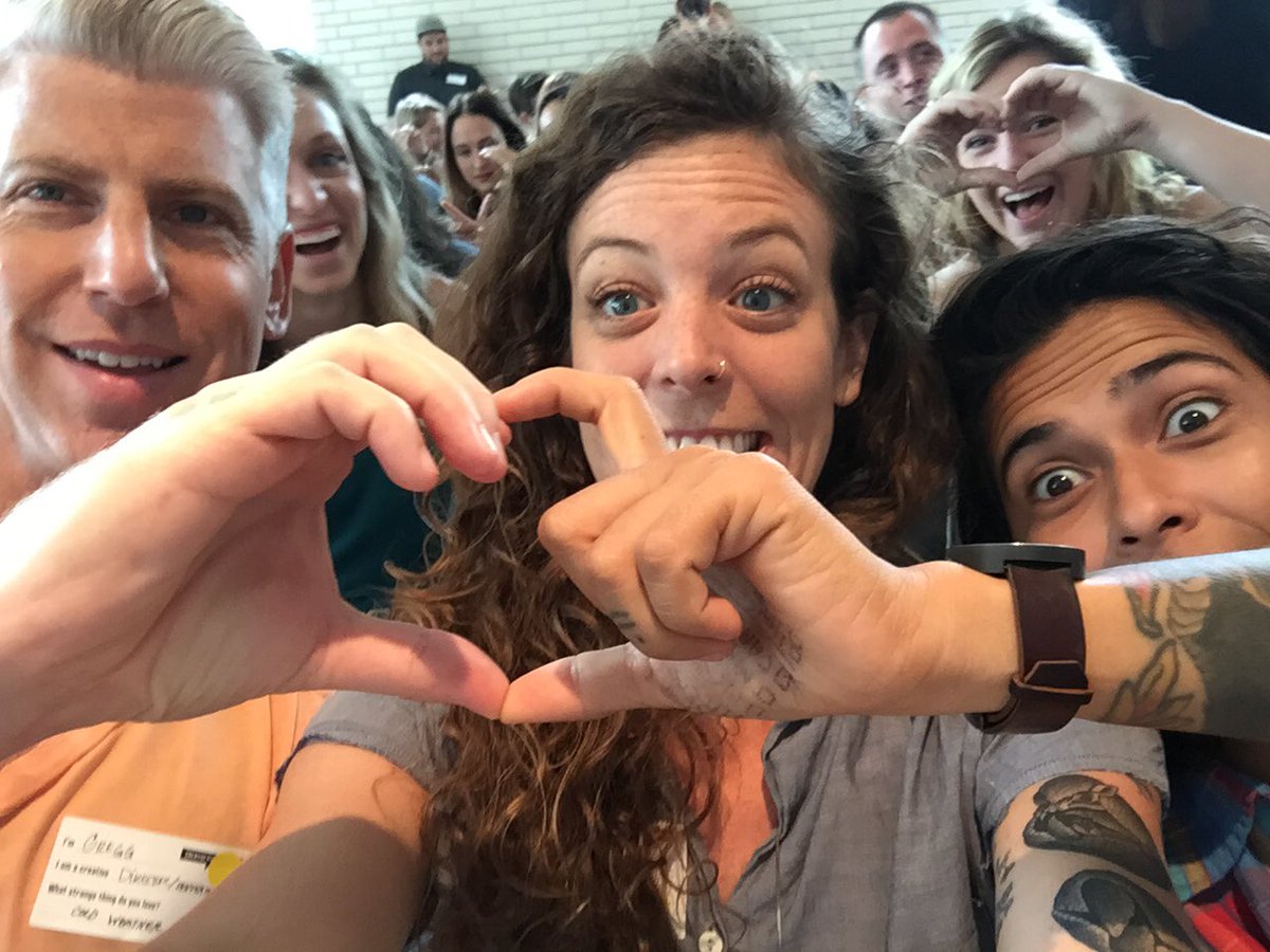 whitneyndevin's tweet photo. #cmlove @CM_Orlando @DFW_CM @Brussels_CM @CM_Istanbul https://t.co/z5OVypy0fe