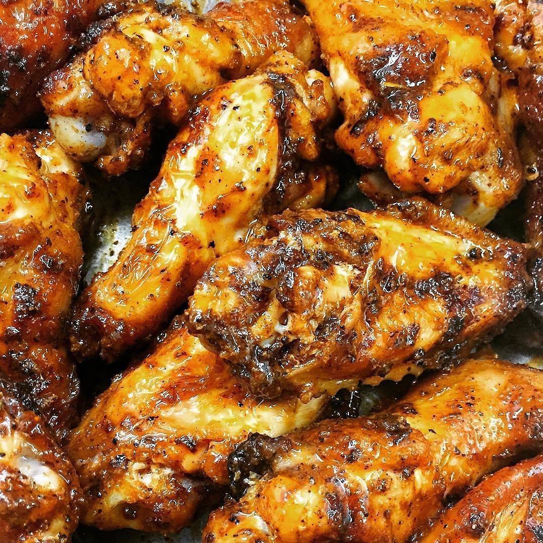 Thrillist's tweet image. Happy #NationalChickenWingDay!!