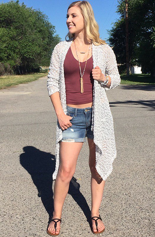 ApricotLaneMSLA's tweet image. Rock the end of summer in this adorable midi! And hurry, there&apos;s only 2 left! 😍
#xoxoAL4You #midicrop #perfectpi...