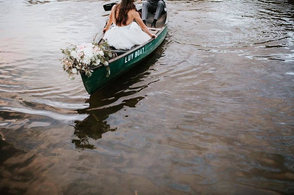 christyeleven11's tweet photo. and another one. // #pineyriverranch #vail #vailcolorado #vailwedding #coloradowedding #de… https://t.co/xfsCyCLIp9 https://t.co/7n5kRXMNEM