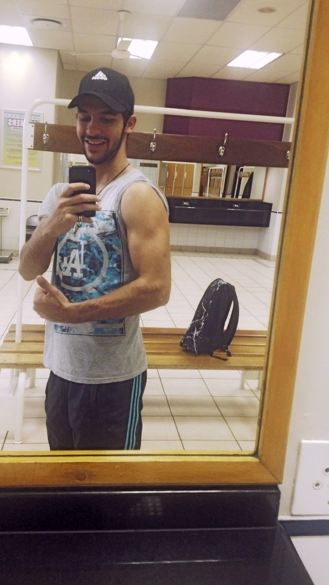 dylan schroeder (@dylan1999ivor) on Twitter photo 