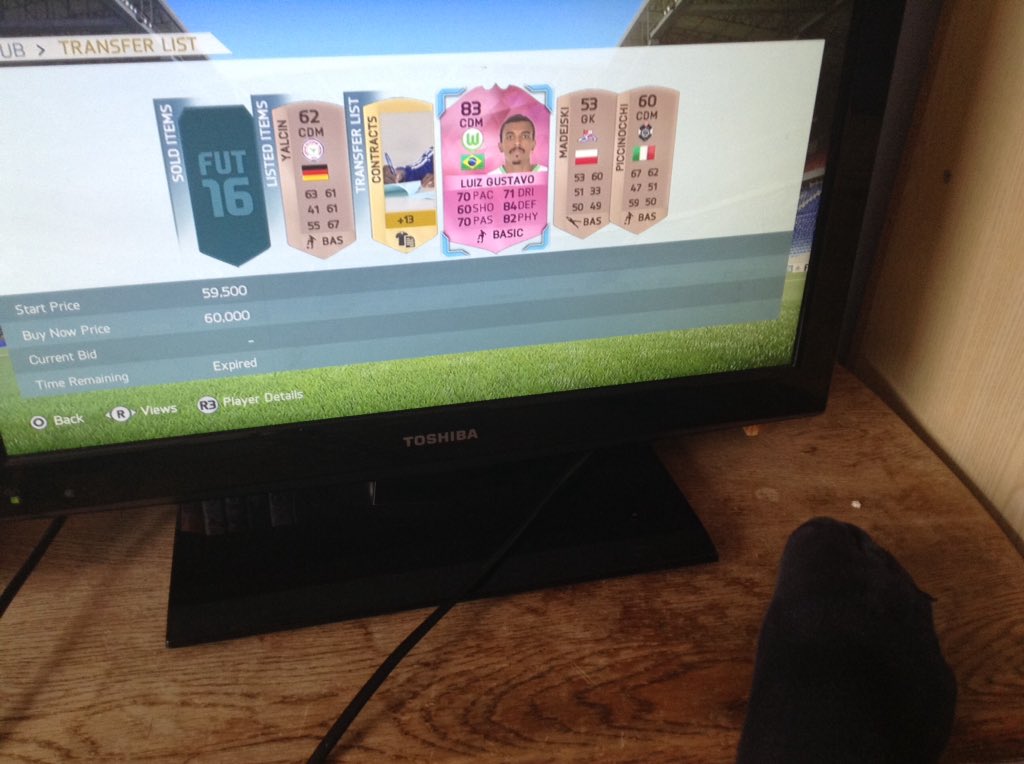danielmears456's tweet photo. @bateson87 Bateson help my futie gustavo is stuck do you no how I can resell him or even send him to club. https://t.co/UGNZwf0eUB
