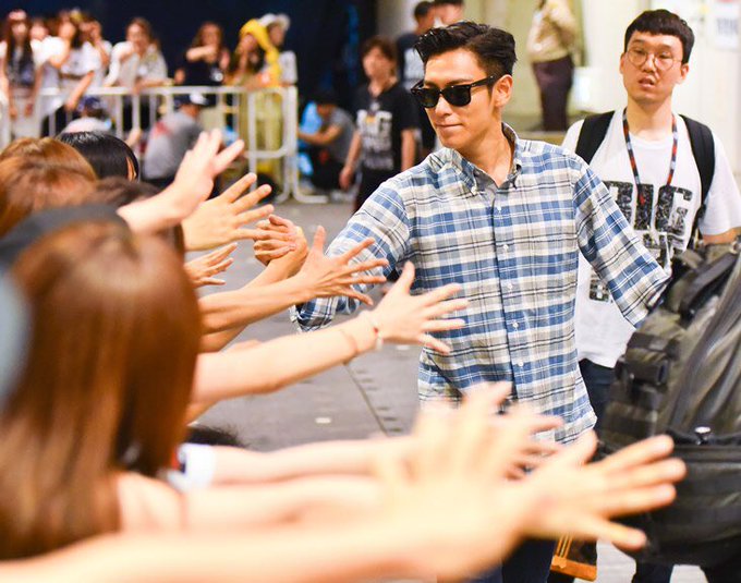 View image on Twitter