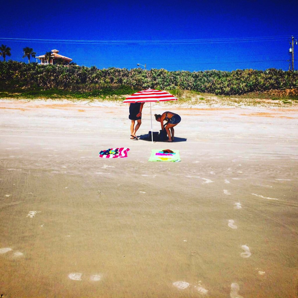 I'm not a massive fan of the beach but I do kinda miss putting that shity little brolly up! #beach #brolly #Florida