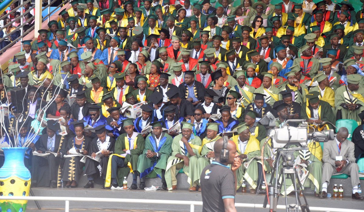 UR_CoE's tweet photo. Masters graduands section in #URgrad2016 @Uni_Rwanda https://t.co/NTAFcwHrBR