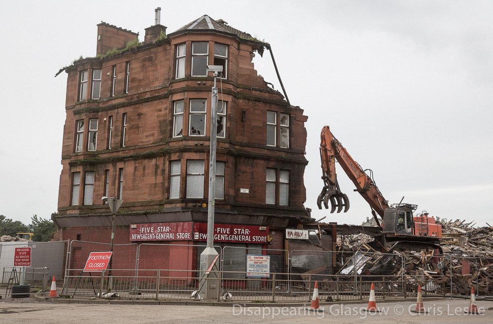clesliephoto's tweet photo. Dalmarnock pre - games 2 years on. The Legacy- https://t.co/ZFEsloori8 @urbanphoto_blog @guardiancities @ASH_housing https://t.co/nc5wQgkK3f