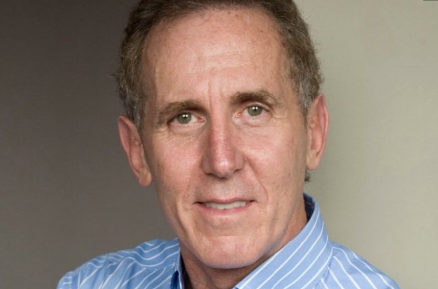 Trump’s ghostwriter regrets all the false good things he wrote about him bit.ly/2anGRXA #LGBT