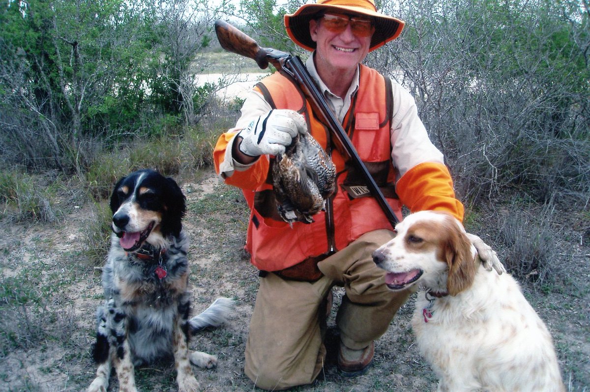 TurtleSkinTC's tweet photo. #TurtleSkin #SnakeArmor Chaps are comfortable and light weight! Great for a day of hunting #rattlesnakeprotection https://t.co/KScLOiBHSk