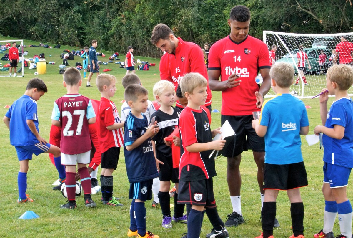 ExeterCCT's tweet photo. Our @JuniorGrecians had a great time @ECFCFITC #TrainWithTheTeamDay meeting the @OfficialECFC players! https://t.co/d65qxLjc0N