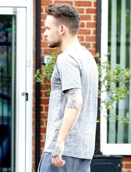 njhsbuddie's tweet photo. liam has a new tattoos https://t.co/payFAxYIiV