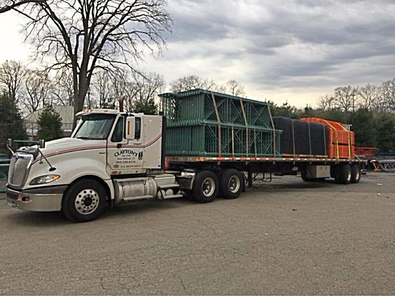 CMSRack's tweet photo. Used Pallet Racking on site @ New Milford, CT #PalletRack #Warehousing #UsedPalletRack #Rack https://t.co/lnD4Jx46Wr https://t.co/y0ajoJuow9