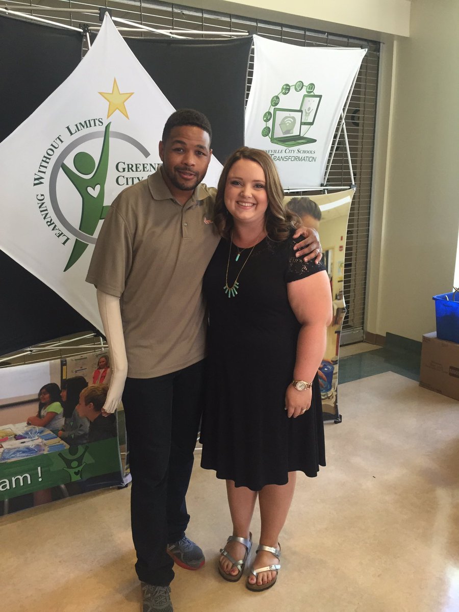 gmsdevilsband's tweet photo. Posing with @InkyJohnson at #GCSOpening2016 https://t.co/ganaxnEytX