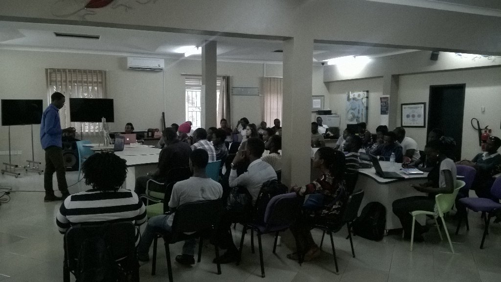 ekahat1's tweet photo. Fruiti-Cycle team member Ben presenting the #Innovation @AfricaResilient #RANInnovationGarage improving market reach https://t.co/6U4dljzgS8