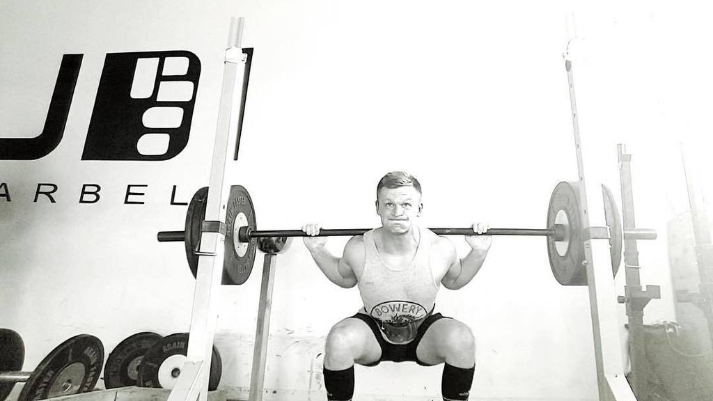 JesseIrizarry's tweet photo. Really excited to have @45lbplates training with us. Growing our #powerliftingteam. Join n… https://t.co/AexPIX21ES https://t.co/eewCNSqiYW