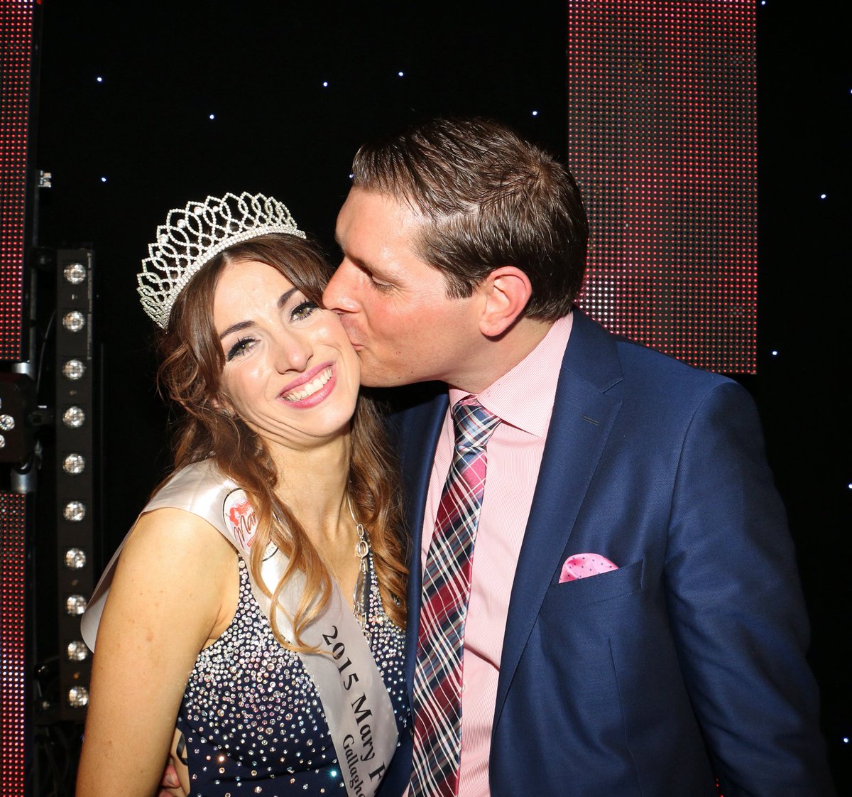 irishtv's tweet photo. Looking forward to replicating 2015 excitement at #MDF2016 + lots more kisses @MalachiPCush https://t.co/R78BI0Fg7B https://t.co/E3GFRZkCFi