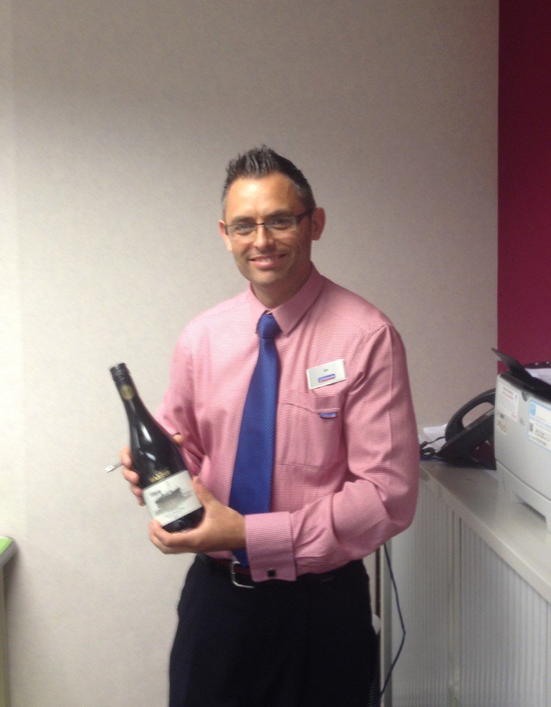 Joannew70230404's tweet photo. Well done Jon-looking after our customers, going the extra mile! #superstour @Jonwh15@themidlands07@FullBlueMoonJon https://t.co/ZyOzT7eRLZ