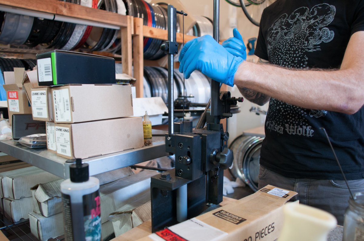 CycleMonkeyUSA's tweet photo. Pull the lever and this #Morizumi spoke cutter slices &amp; threads spokes in one quick motion. #AtTheMonkeyLab #wheels https://t.co/al0CAJtzYb