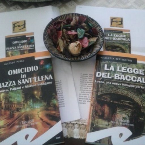 Grazie <a href="/FrilliF/">Frilli Editori</a>  per questi due bei gialli!
Pronta a leggerli, devo solo scegliere da chi iniziare ^_^