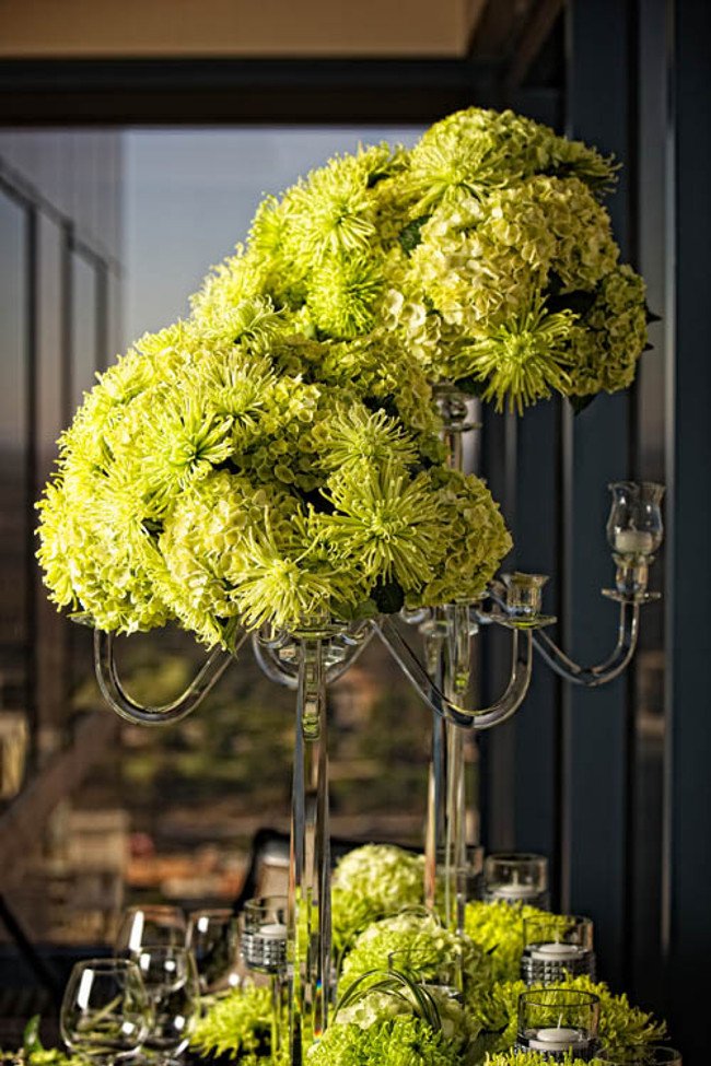 EFS_coronado's tweet photo. A beautiful centerpiece for a beautiful #party. #floraldesign #eventdesign https://t.co/osm7EeJvn0 https://t.co/PmOpKUhICy