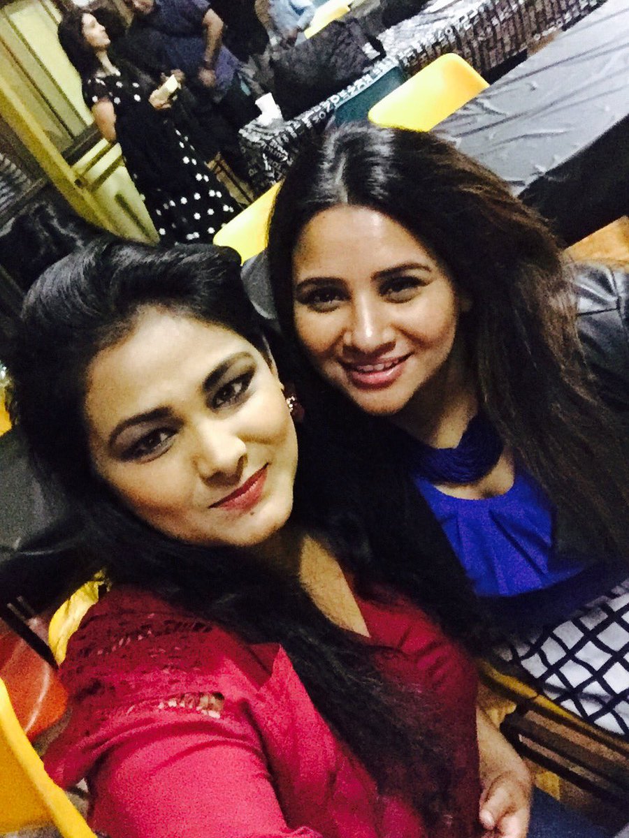 TheekshaniSA's tweet photo. It was so fun meeting him ❤️ and my girls too #uddika https://t.co/hG1lXmpCBv
