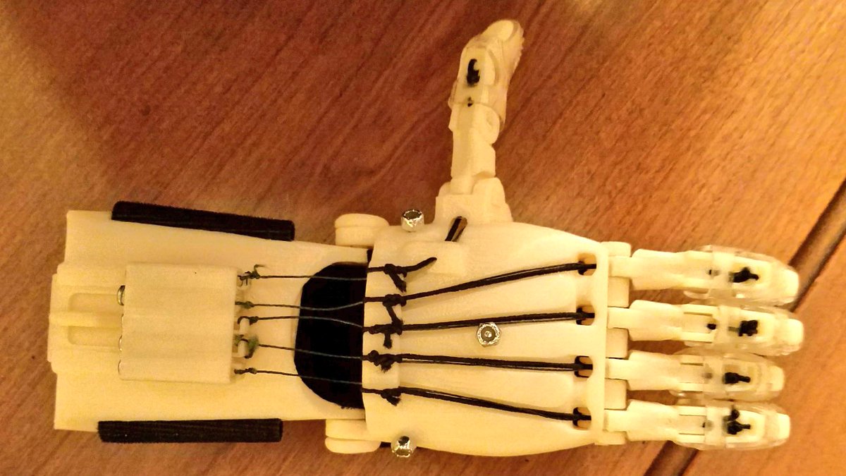 yoursdhruly's tweet photo. Thumbs up! Our first prosthetic hand made with #3dprinting and help from @BASISChandler @Enablethefuture @padtinc https://t.co/iX9kCfasRQ