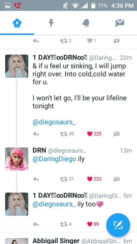 Ahnihya's tweet photo. I'm kinda of jelly of you ego you have all of her attention @tucker_ke @DaringDiego https://t.co/n4UdCcdBHf