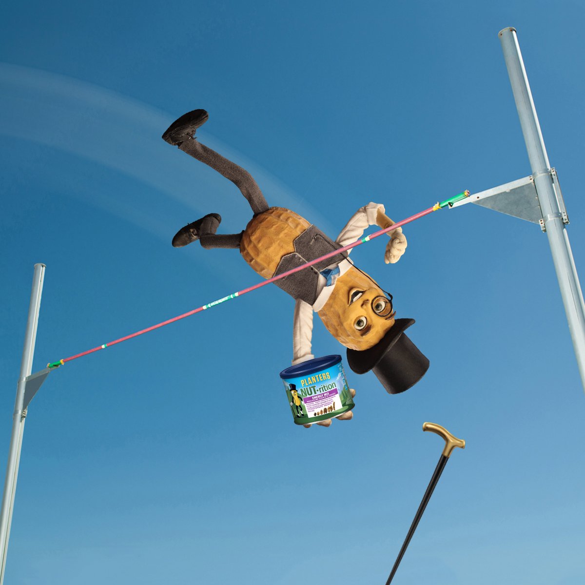 MrPeanut's tweet photo. Whatever summer sport is your style, fuel up with my #PlantersNUTrition mixes. https://t.co/vCnqoFxmF5