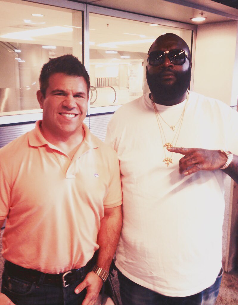 #FlashbackFriday that time I was headed to <a href="/KappaSigmaMiami/">Kappa Sigma Miami</a> installation &amp; talked #ΚΣ to <a href="/RickRoss/">Yung Rénzél 👑</a> the whole flight