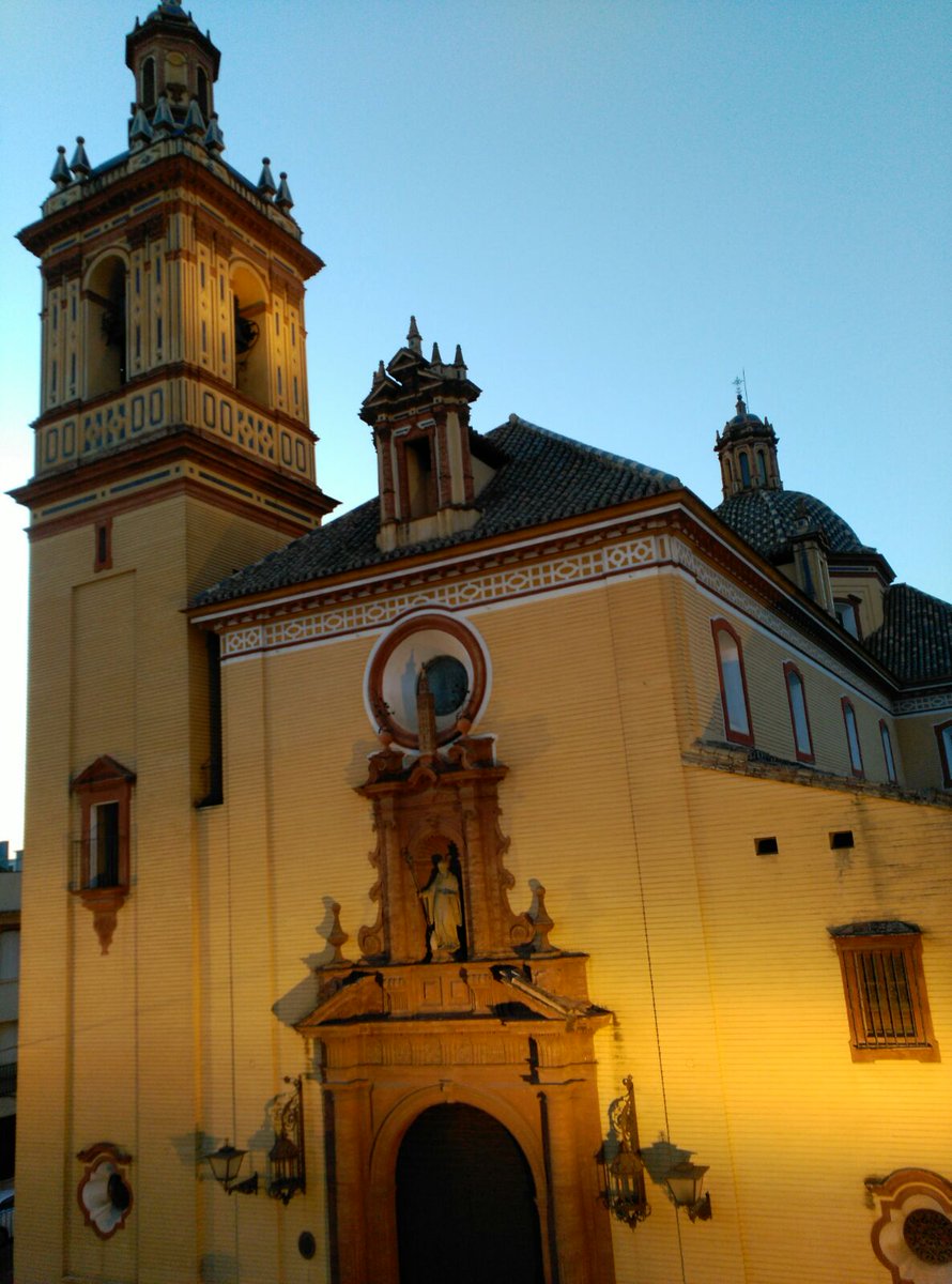hdadsbernardo's tweet photo. Noches de San Bernardo...
Resplandece la torre orgullosa, cae la noche..
¡¡Que tengan todos un gran fin de semana!! https://t.co/jYF4mVOfgz