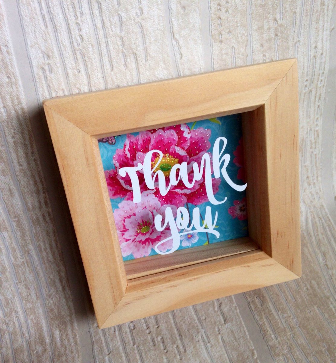 PrettyFlamingoD's tweet image. Thank you frame, thank you gift, vinyl quote frame, teacher gift, thank yo… tuppu.net/6ad8911c #Etsy #MiniFrame