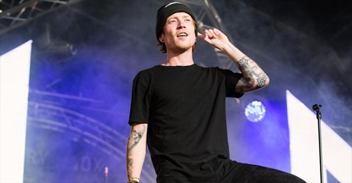Our <a href="/2000trees/">2000trees Festival</a> gallery is here...
 Inc: <a href="/MalloryKnoxband/">Mallory Knox</a>, <a href="/wearebrawlers/">BRAWLERS</a> &amp; more.

ourzonemag.com/oz/2000trees-l…