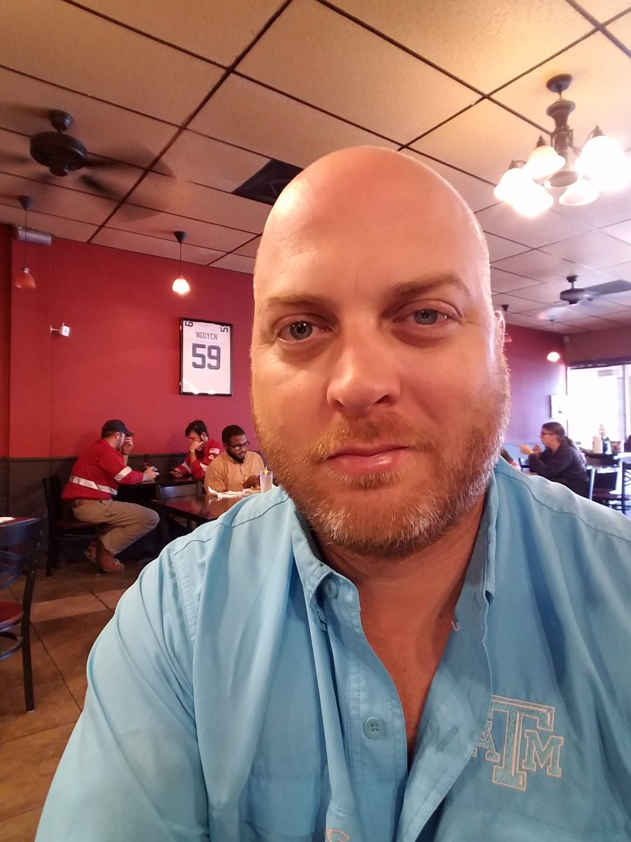 yourenodaisy1's tweet photo. Finally checking out @Dat959 family restaurant "Hu Dat" before heading to the ferry! #AllStarCombo https://t.co/gZF0N06jXF