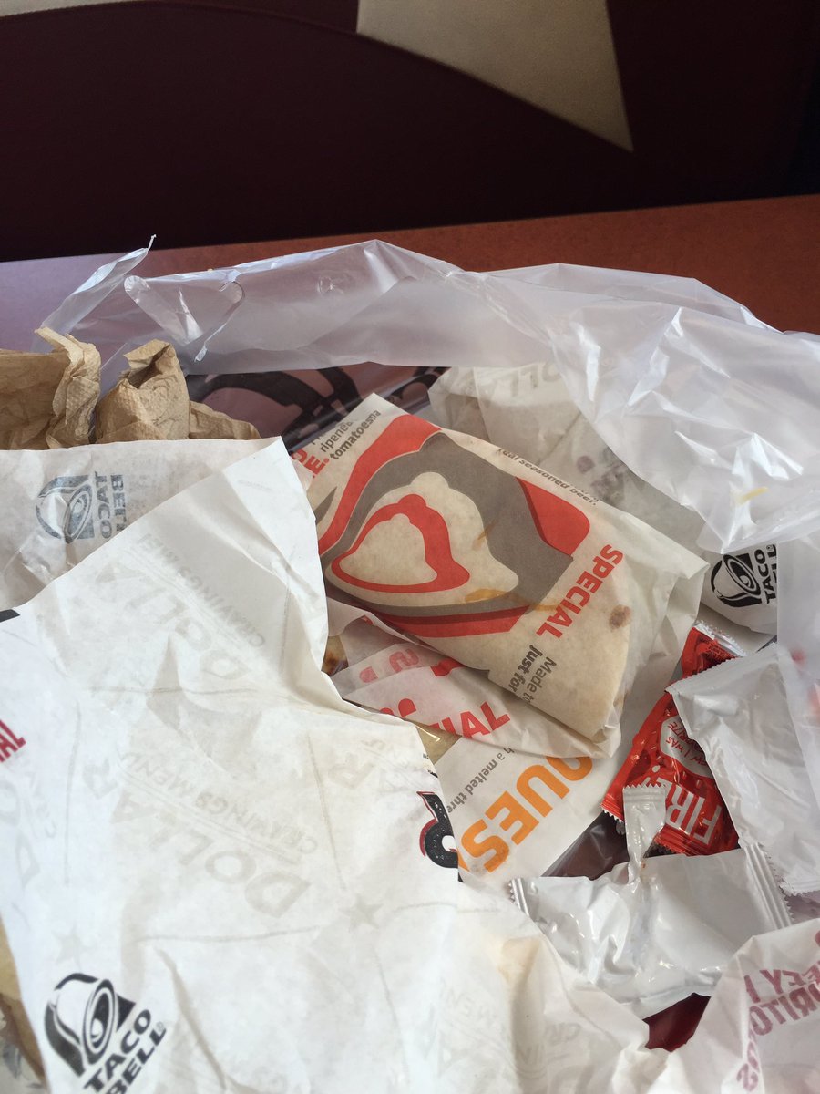 TheColeBrew_'s tweet image. If your eyes are as red as the devils dick, you must eat Taco Bell! #tacobell #food #cleanse @IsAnyoneThere12