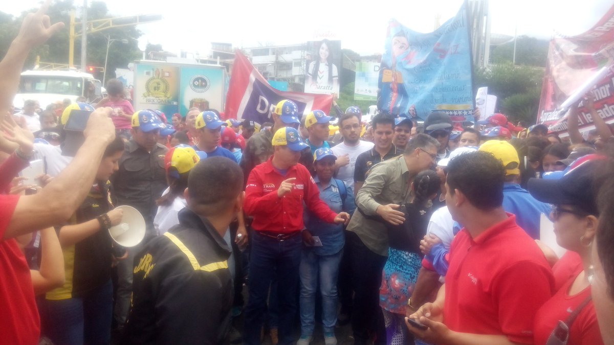 Defensoría educativa presente! En apoyo a la Gran Misión Abastecimiento Soberano #TachiraEnBatallaGMAS│Vía <a href="/codennat/">codennat</a>