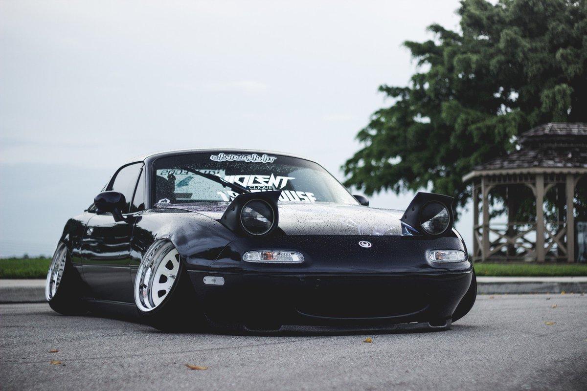 MiataPorn's tweet photo. STUNNING

#miataporn #miata #miatagang #cambergang #camber #jdm #stance #scrape #slammed #carporn #stancedcars https://t.co/foP1MoKn64