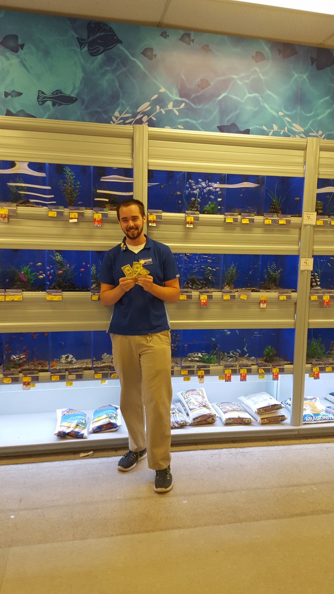 #changeyourtrend# Regency Bucks Tyler converting shoppers into buyers!