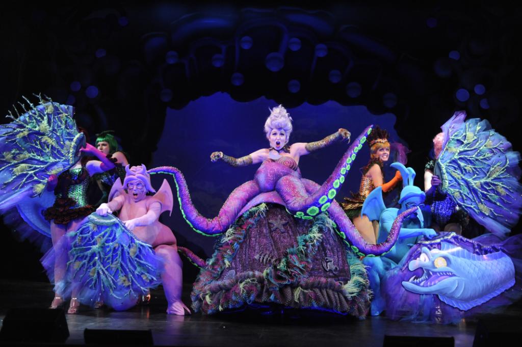 DisneyCruise's tweet photo. #DCLFunFact Friday: Villains Tonight! is the first full-scale musical production dedicated to the Disney Villains. https://t.co/TFXNGK7HcP
