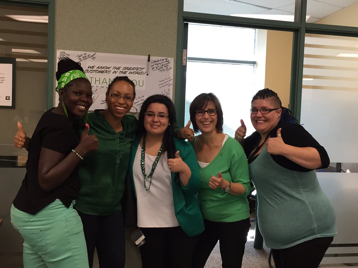 Happy #greenfriday from #teamchinook !!