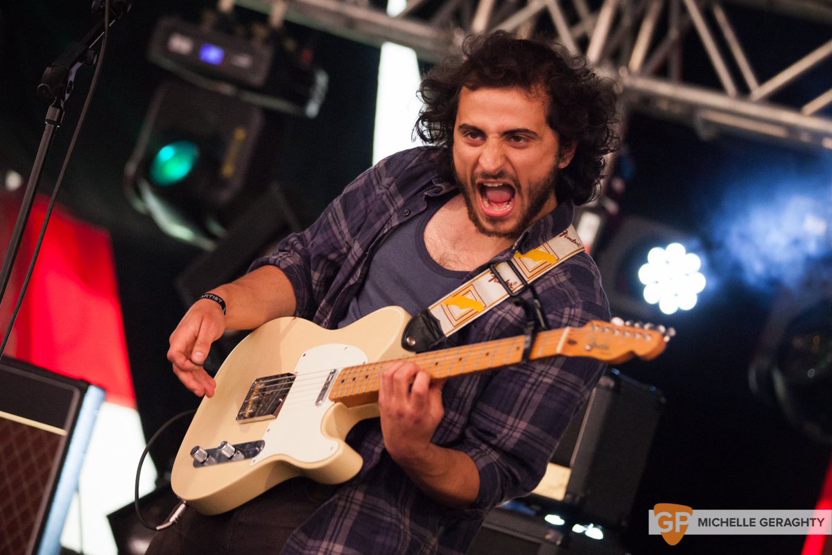 GoldenPlec's tweet image. Review - Friday - @KnockanStockan

A fine day of fanciful frolics in a field!

goldenplec.com/live-reviews/k…