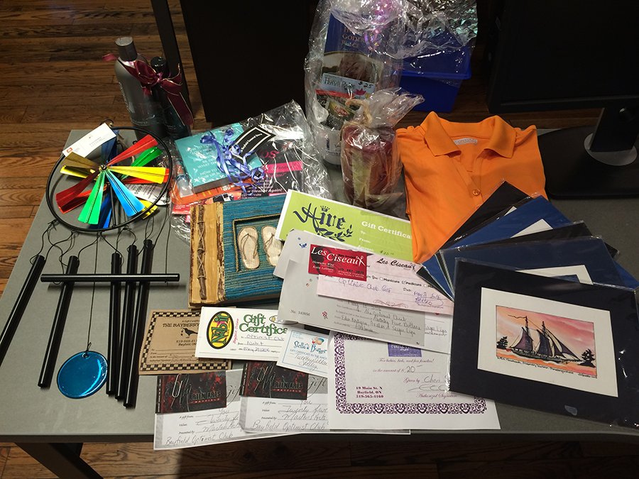 VHSRun4Kids's tweet photo. Check out the gift certificates &amp; items available for our raffle prize draw from shops around @mybayfield! #5kmRun https://t.co/1S0p3sjzXv