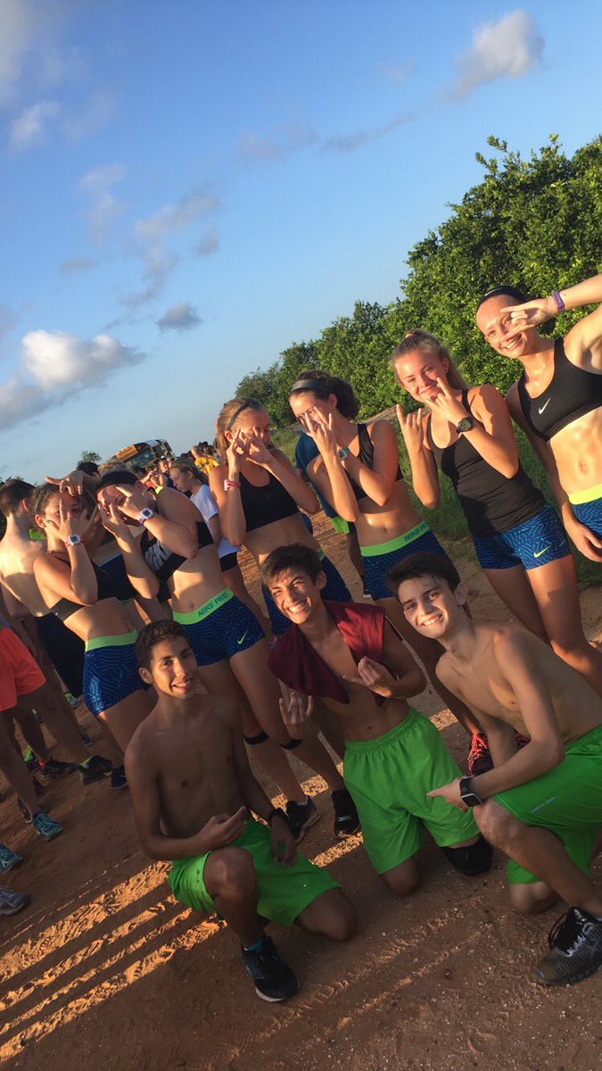 jblankenbaker_'s tweet photo. This was the best week of my life, I wouldn't want to spend the week with anyone else❤️ #warrior2016 https://t.co/JQyK6uv5Hy