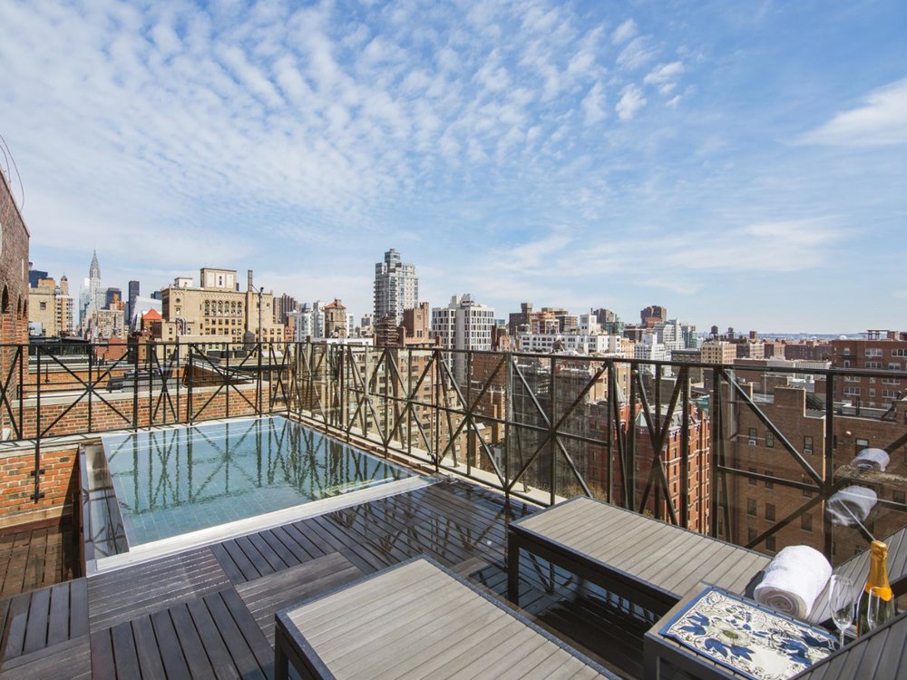 RT <a href="/DouglasElliman/">Douglas Elliman</a>: 6 #NYC Homes That Make You Feel Like You're on Vacation: Elli.mn/qgrIVkP <a href="/MelRealEstate/">Melanie Lazenby</a>