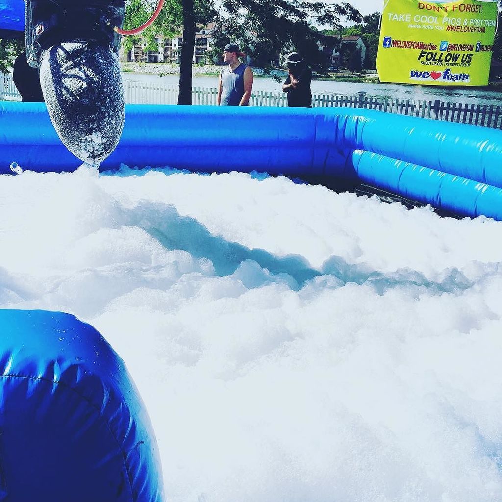 sprinterhd's tweet photo. Book your event today ! We book nationwide and beat competitors pricing if applicable ! #w… https://t.co/Rf2DKw0uBi https://t.co/c6LIvI6W9E