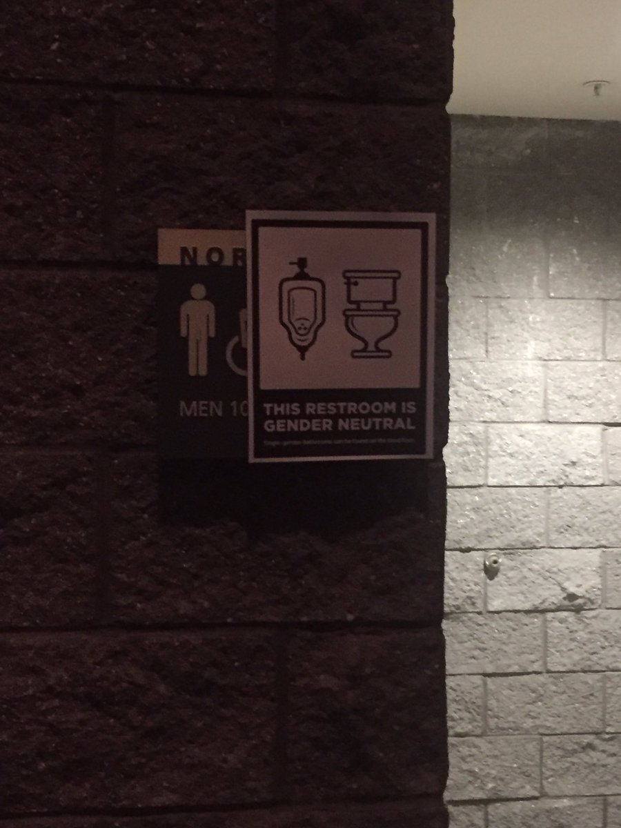 TheILMB's tweet image. Loving the acceptance! #BathroomRights #HumanRights #GenderNeutralBathrooms #GeekyCon
