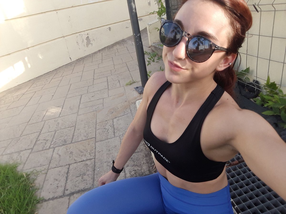 Entreno hecho!Ultimo de pesas de la semana ya solo queda una sesión de cardio que no se si hacerla mañana o 👍
