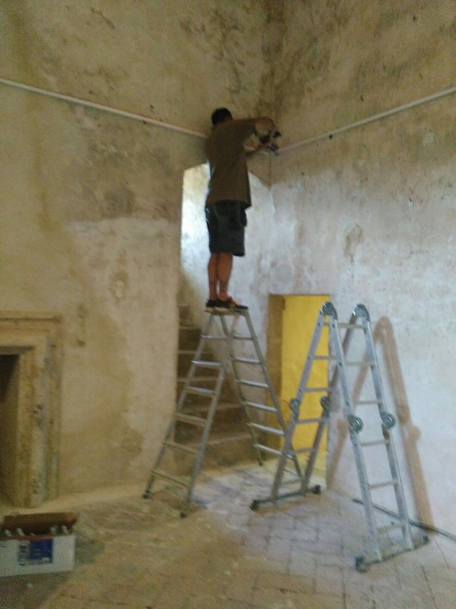 Simone_Tiezzi's tweet photo. E nel frattempo lavori all'interno....pronti per RAM...Rocca Manenti Art https://t.co/KmQRfWS4x4