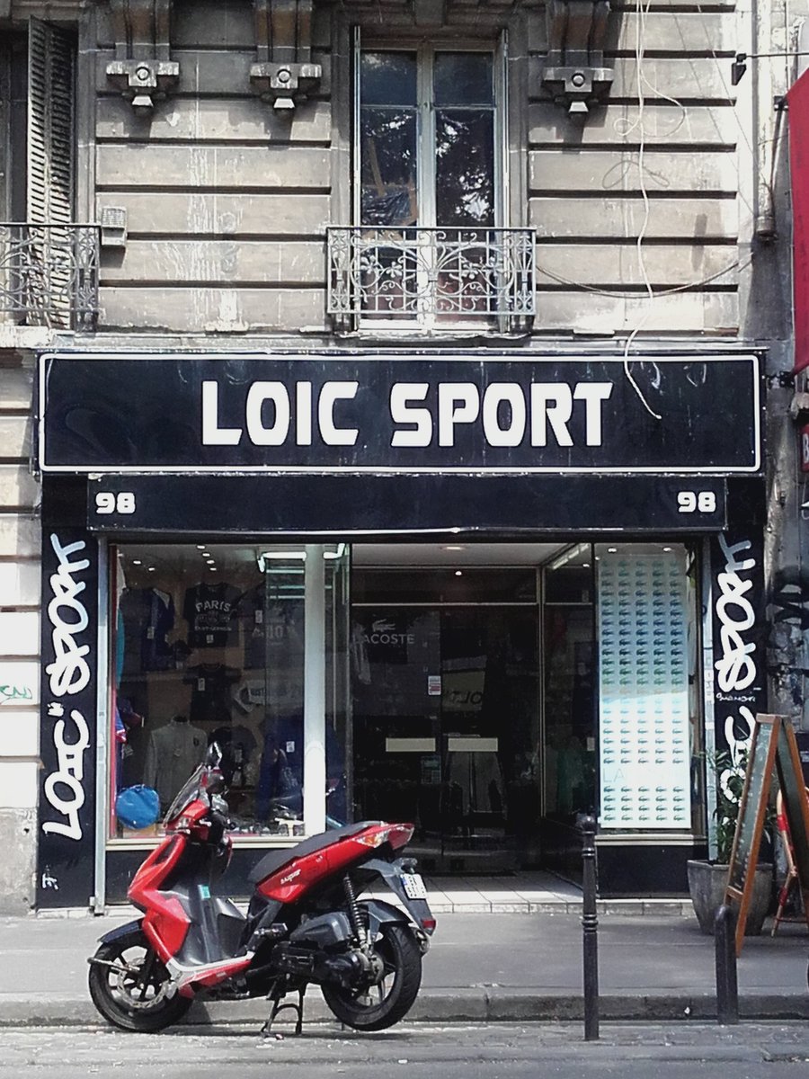 coxiloutre's tweet photo. Yo @Pinthal , mollo sur le sport ! https://t.co/80X3mC8vHk
