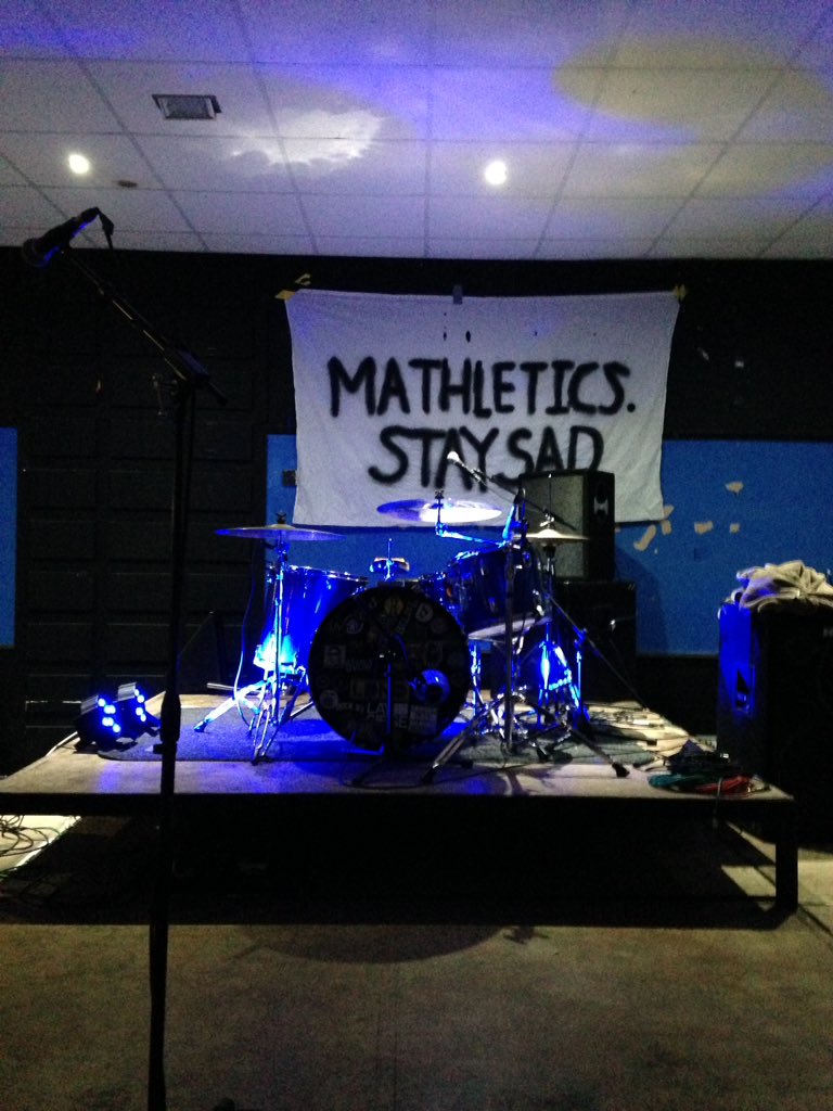 wearemathletics's tweet image. Hull, we're on at 8:45 O'rileys with Marx, Yeti Hunter, and Octopus band. #mathletics #mathpop #staysad #artpop