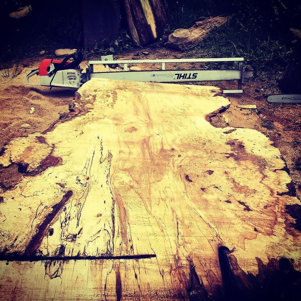 Spanning a bit of chestnut. #alaskanmill #blaiseintrees #grain #stihl #chainsawmill instagram.com/p/BIdNyPWhR3w/