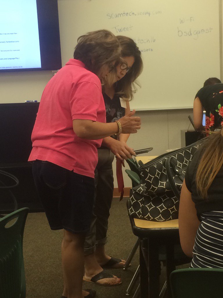 KambergSharon's tweet photo. #bsdtech16 teachers teaching teachers about tech! Being vulnerable is the first step in adults learning new ideas! https://t.co/fyjmsNEjqN